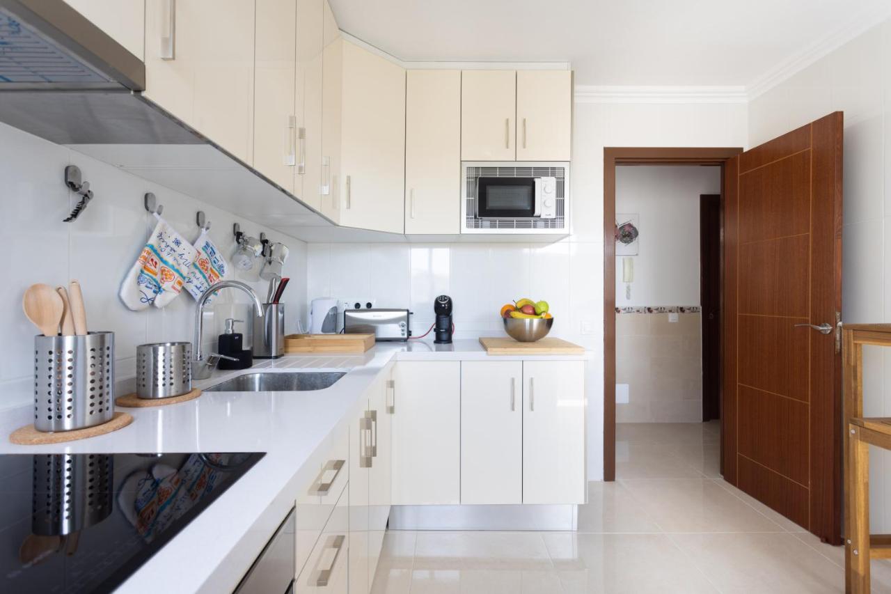 Apartment Three Spacious 150m From The Americas Promenade *