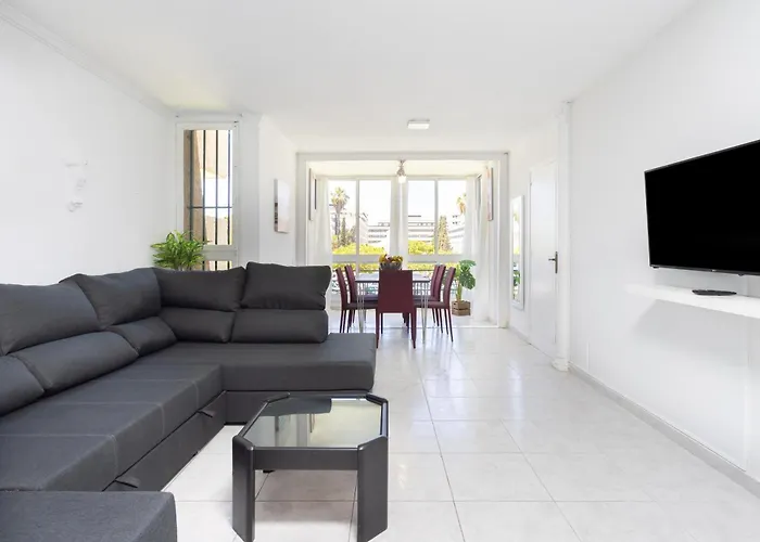 Three Spacious Apartments 150M From The Las Americas Promenade