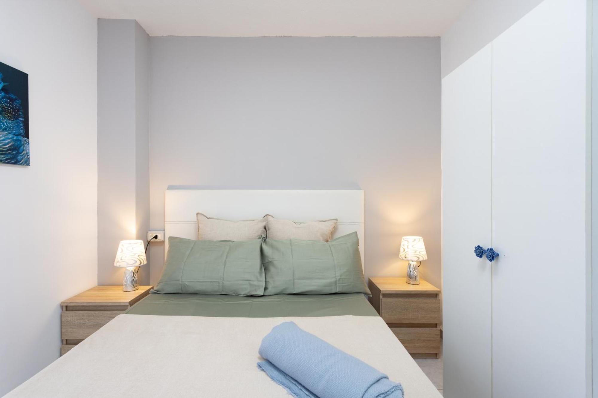 Three Spacious 150m From The Americas Promenade Apartment Arona (Tenerife)